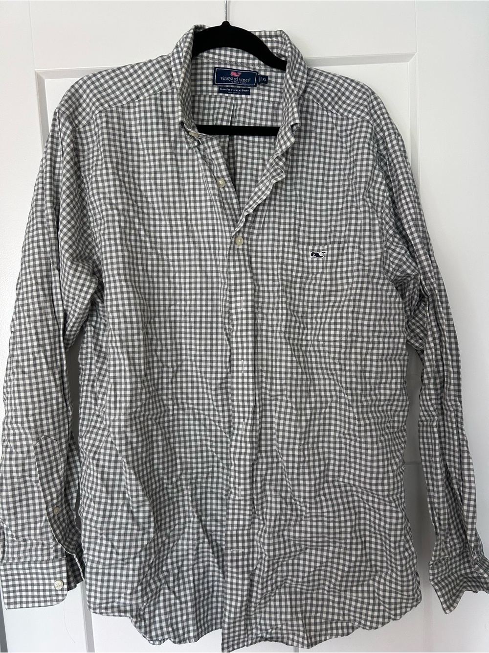 Vineyard Vines Men’s Gray and White Gingham Button-Down Shirt